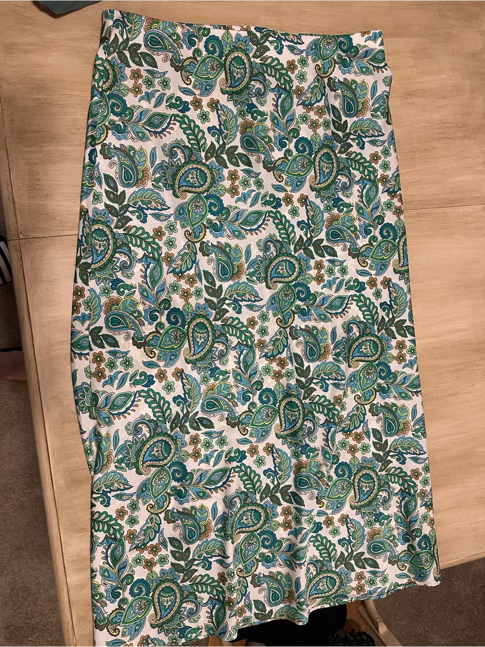 Women's Paisley Print Silk Midi Skirt - Green/Blue
